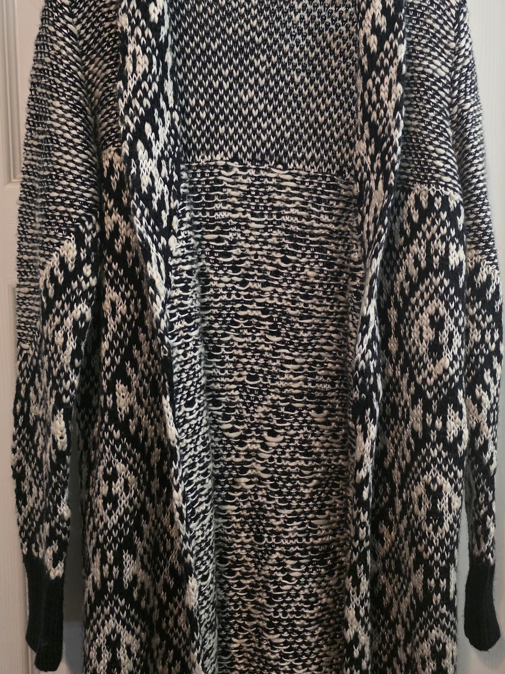lovestitch Black & Cream Patterned Open-Front Cardigan